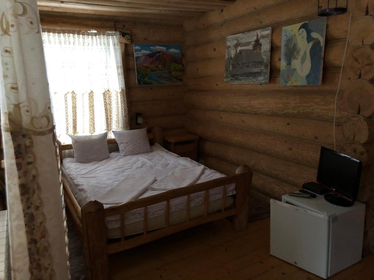 Будинок Художника Шипіт Pilipets エクステリア 写真